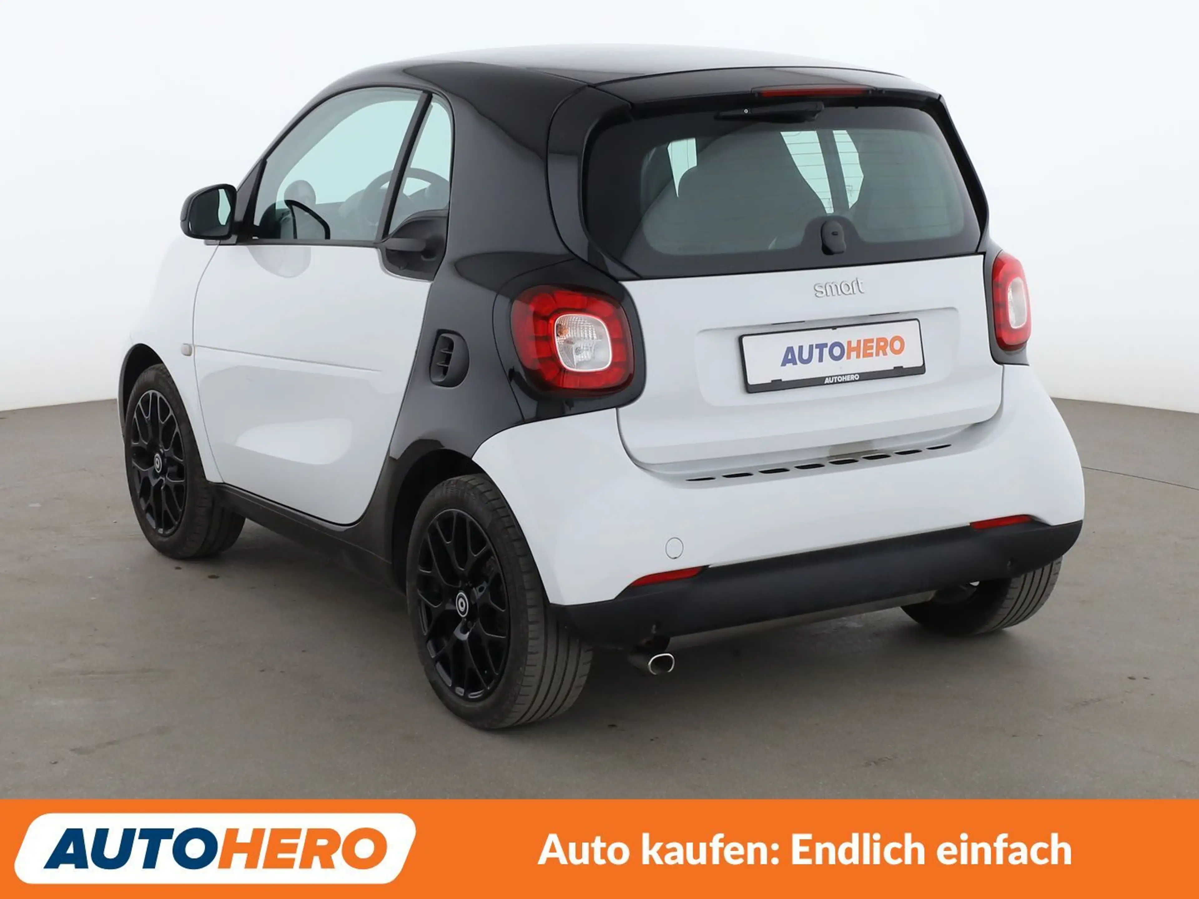 smart forTwo 1.0 Basis passion Aut.*TEMPO*SHZ*KLIMA* — photo 4