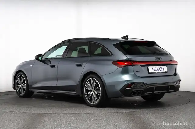 Audi A5 view 4