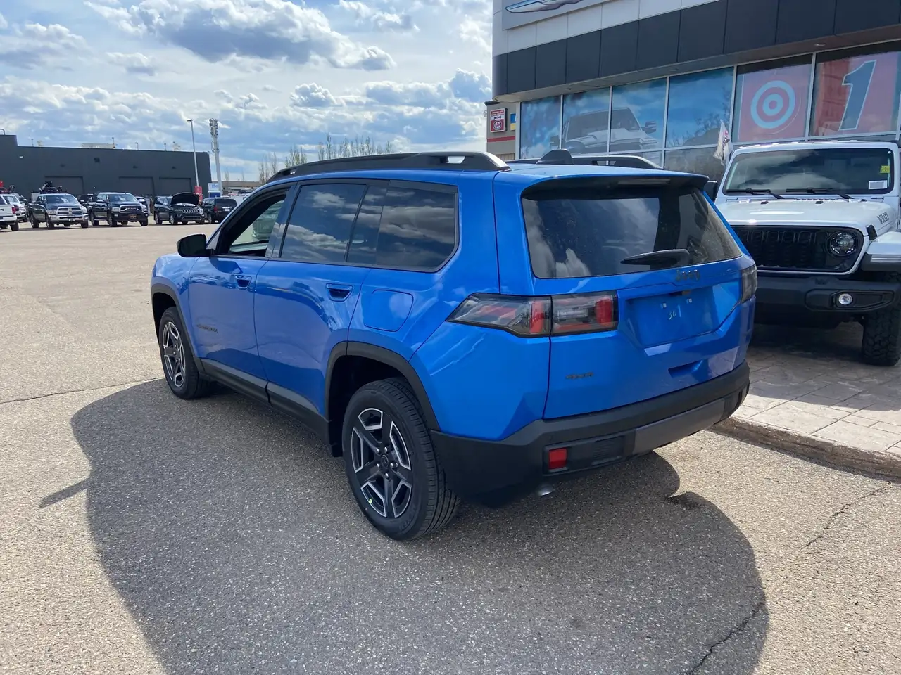 Jeep Cherokee снимка Jeep Cherokee
