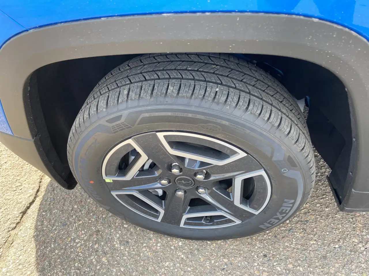 Jeep Cherokee снимка Jeep Cherokee