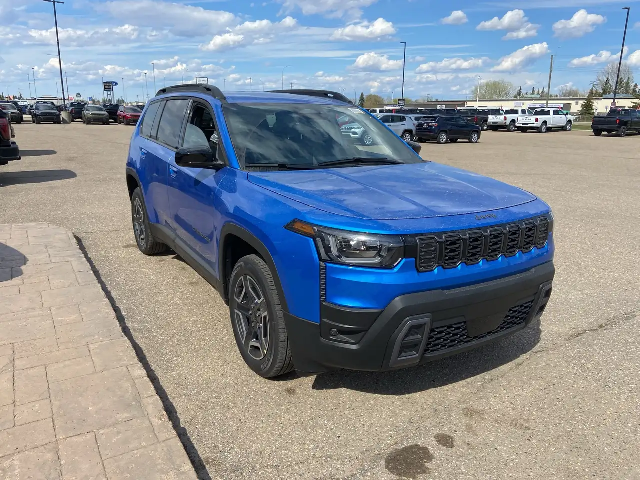 Jeep Cherokee снимка Jeep Cherokee