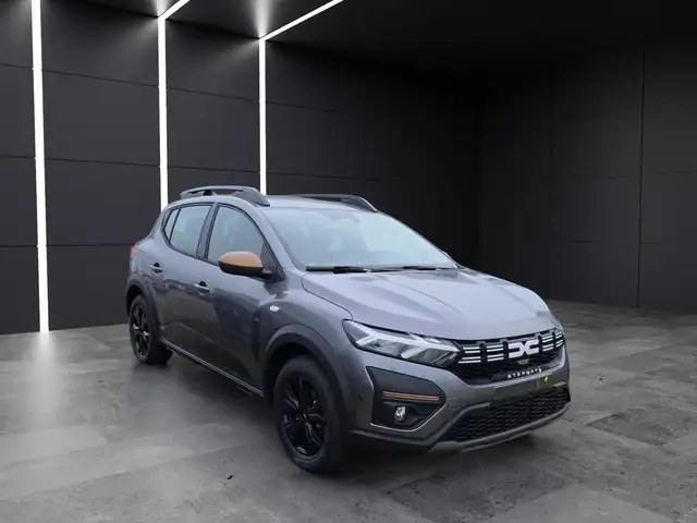 Dacia Sandero Stepway view 4