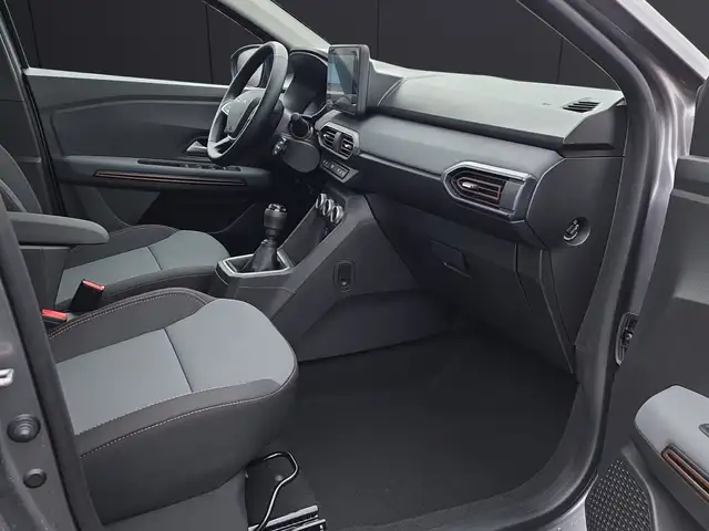 Dacia Sandero Stepway view 6