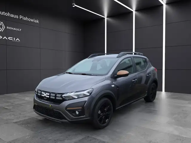 Dacia Sandero Stepway main image