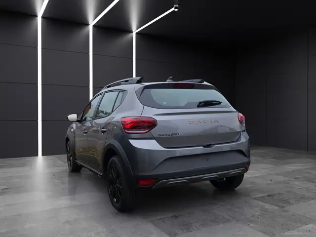 Dacia Sandero Stepway view 2
