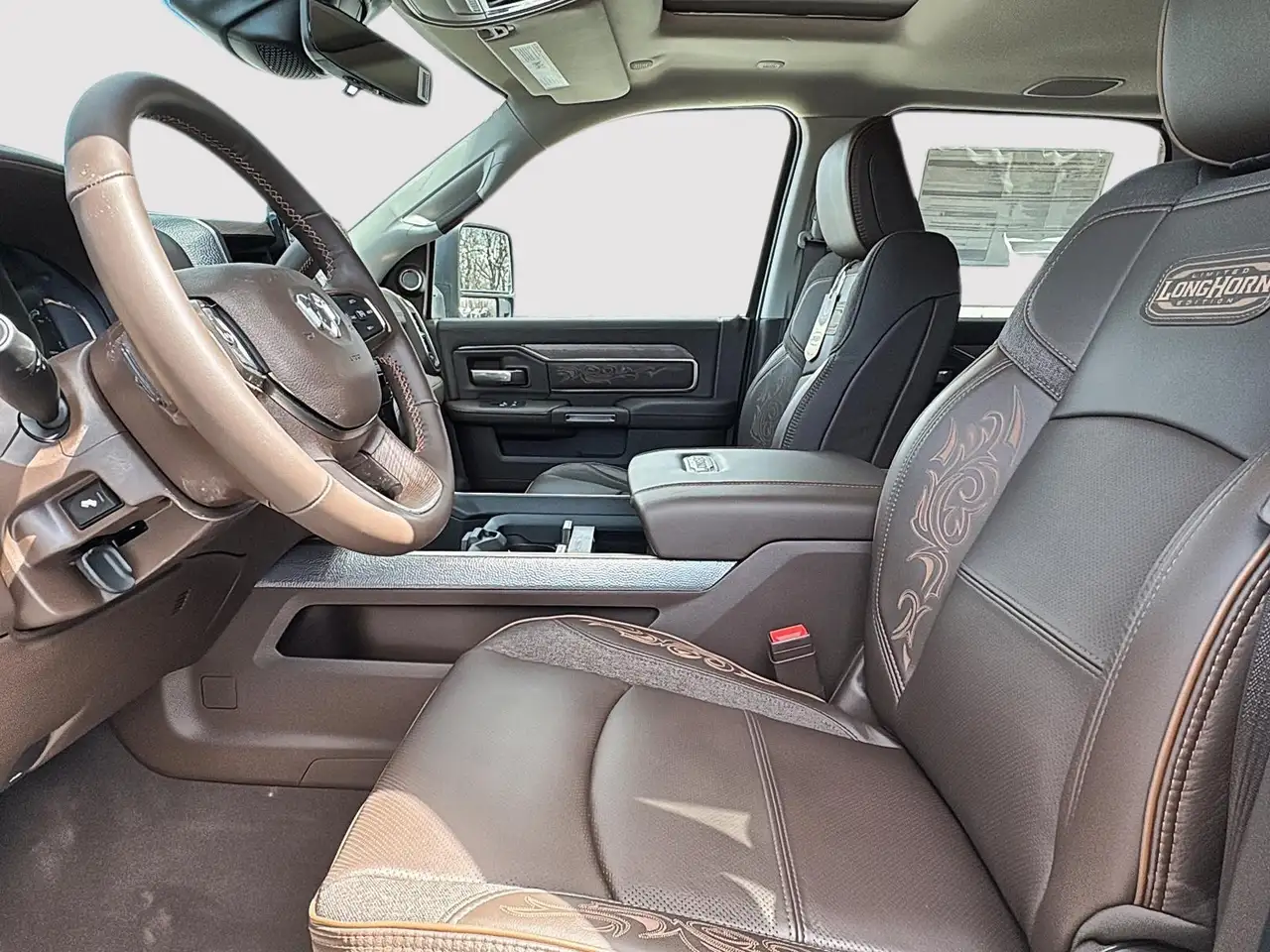 RAM 3500 снимка RAM 3500