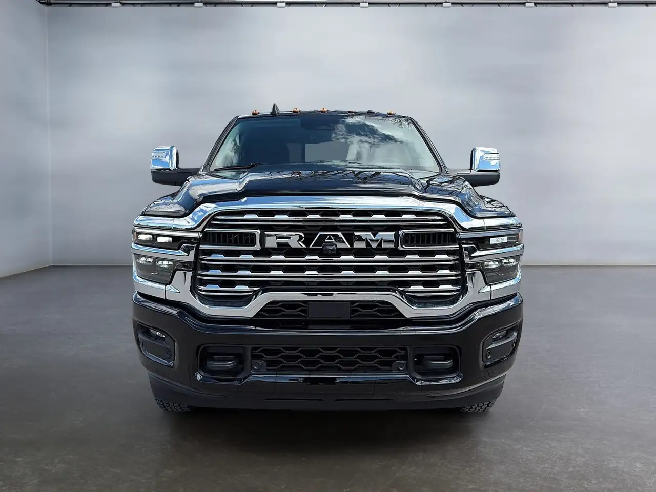 RAM 3500 снимка RAM 3500