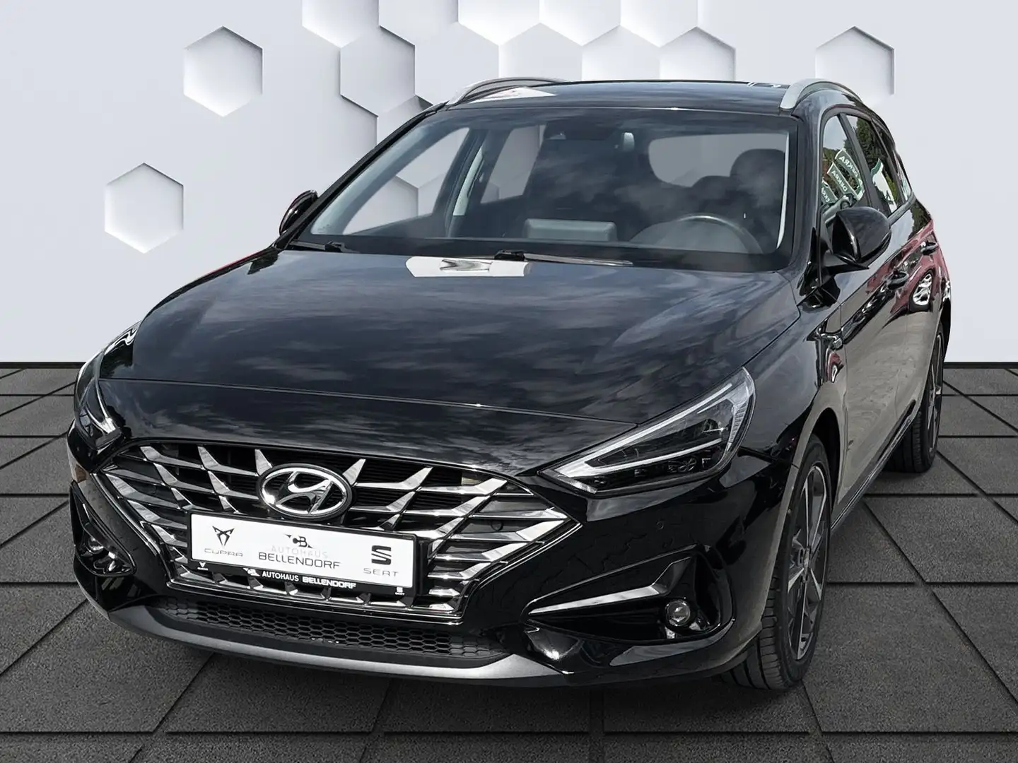 Hyundai i30 1.5 T-GDI Ed. 30+ Mild-Hybrid Navi PDC hi+vi Schwarz - 1