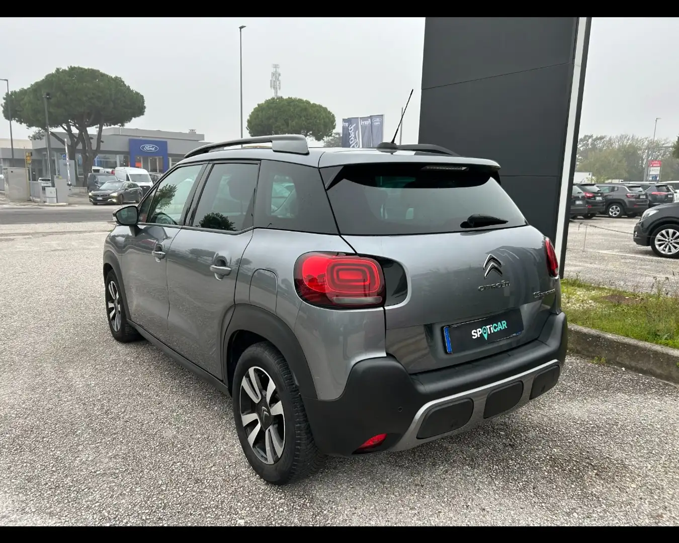 Citroen C3 Aircross PureTech 82 Shine Grigio - 2