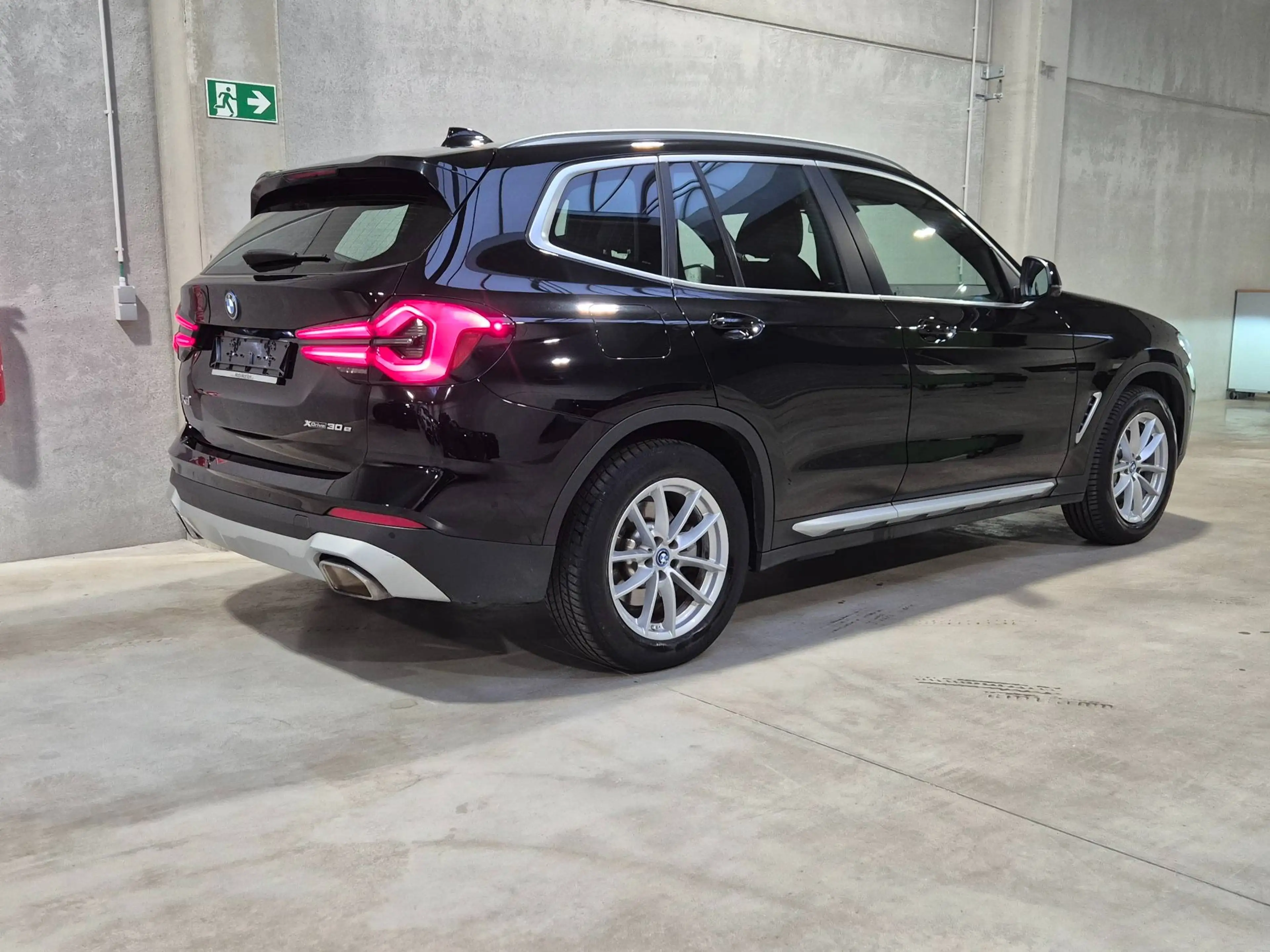 BMW X3 xDrive30e PHEV 292Pk Facelift Navi - Camera 360° -  2023 — photo 2