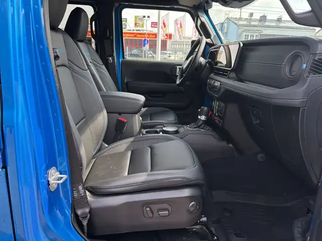 Jeep Wrangler view 6