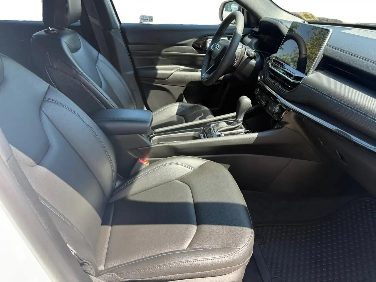 Jeep Compass photo Jeep Compass