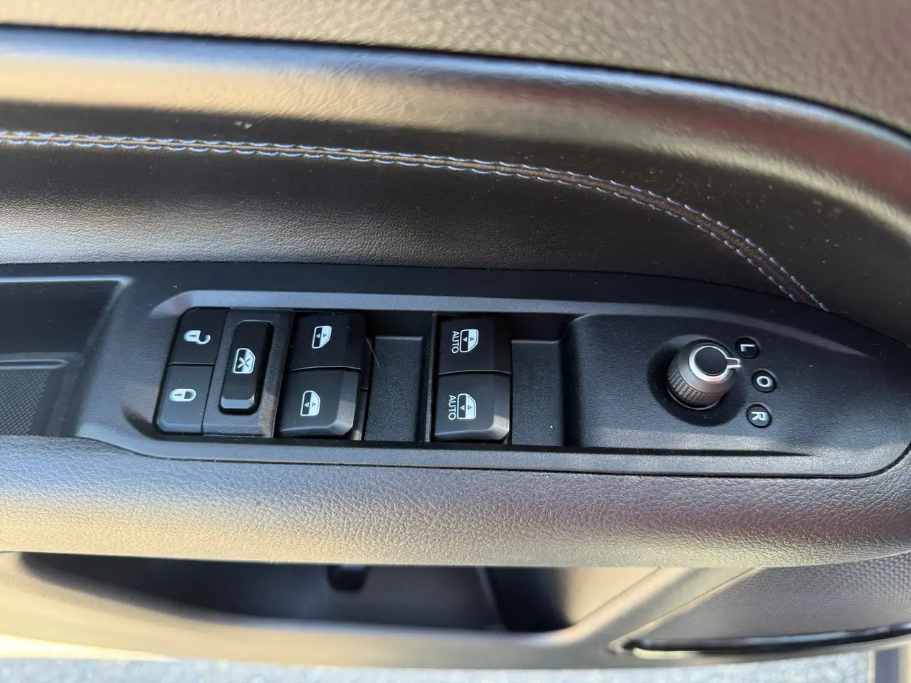 Jeep Compass photo Jeep Compass
