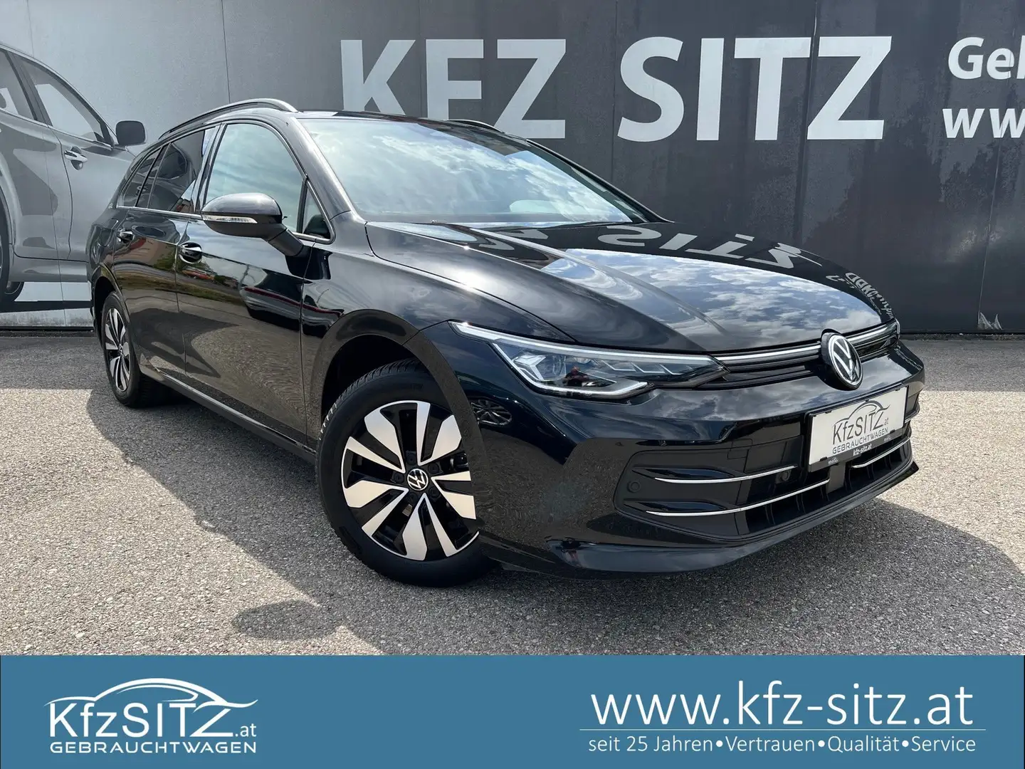 Volkswagen Golf Variant 1,5 TSI ACT Goal | NP: €42.300 Schwarz - 1