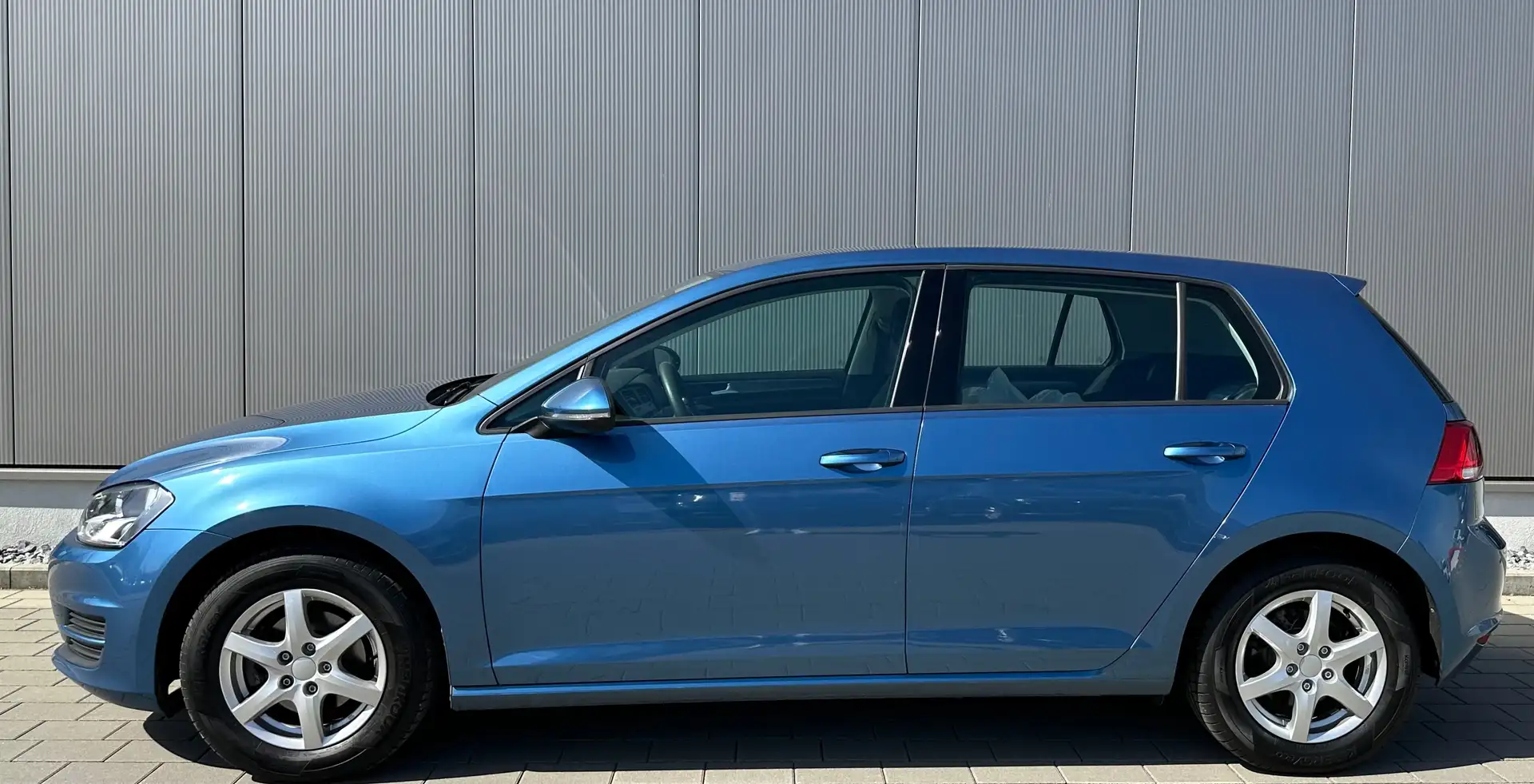 Volkswagen Golf Trendline BMT/ 1Hand/Klima/Scheckheftgepflegt Bleu - 2