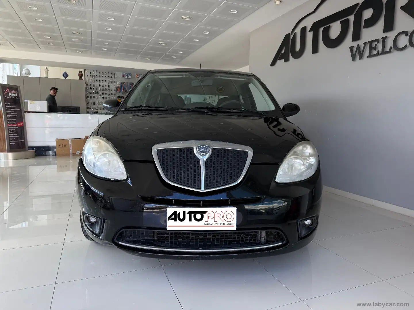Lancia Ypsilon 1.2 Argento Nero - 1