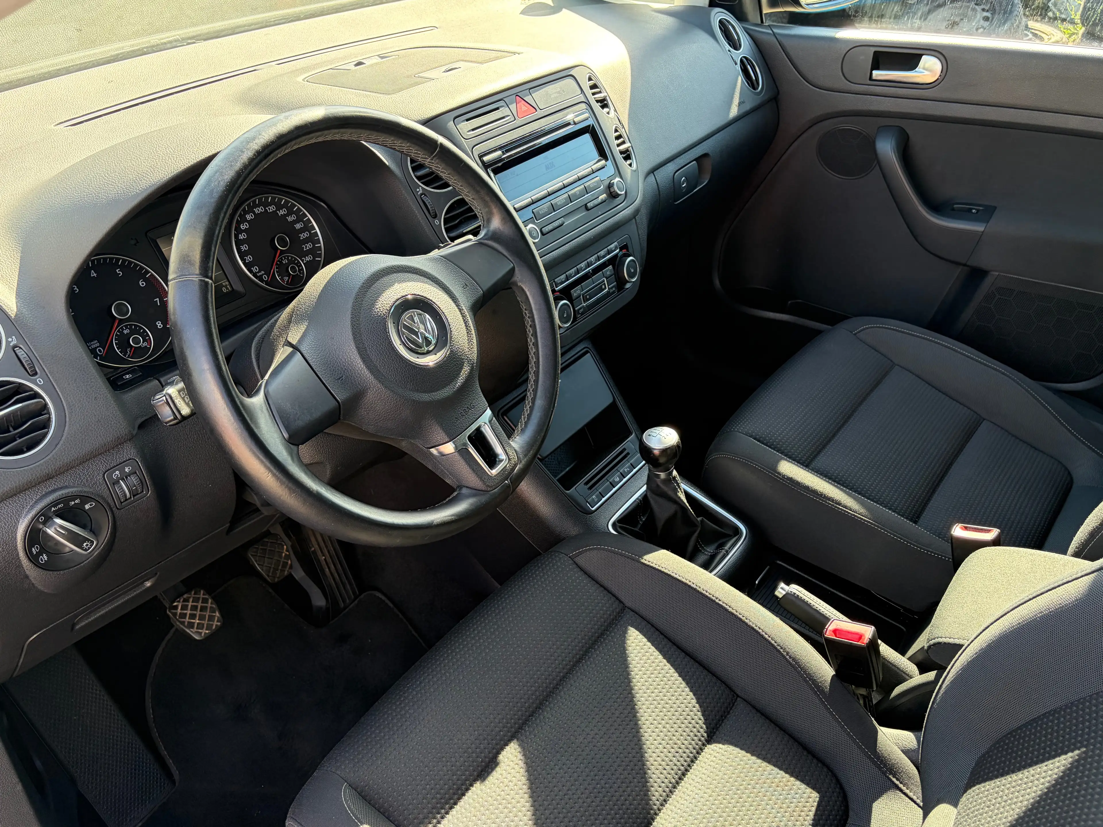Volkswagen Golf Plus 1.Hand*SHZ*Temp.*HU/AU Neu*Scheckheftge.*ALU — photo 9