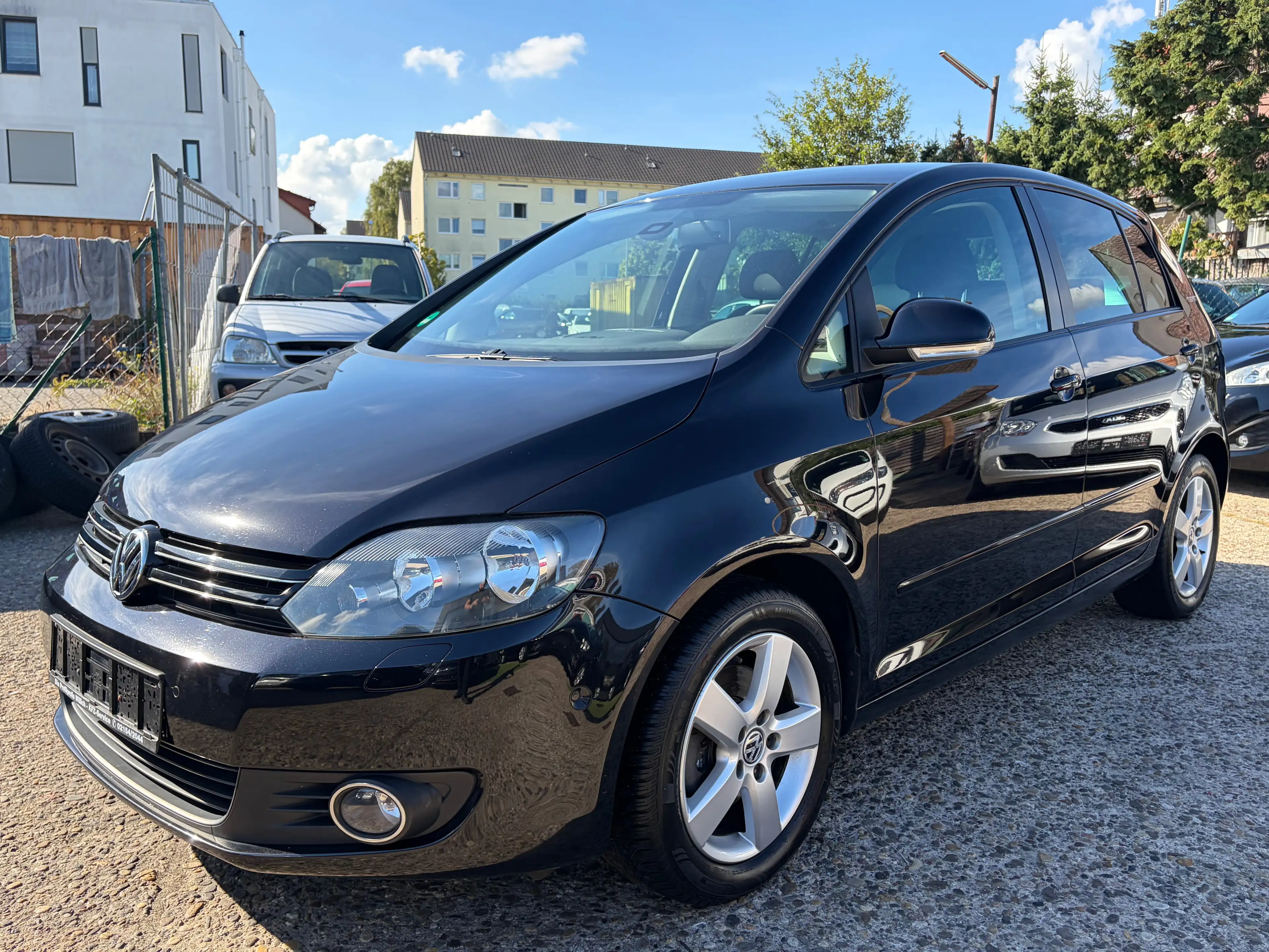 Volkswagen Golf Plus 1.Hand*SHZ*Temp.*HU/AU Neu*Scheckheftge.*ALU — photo 2