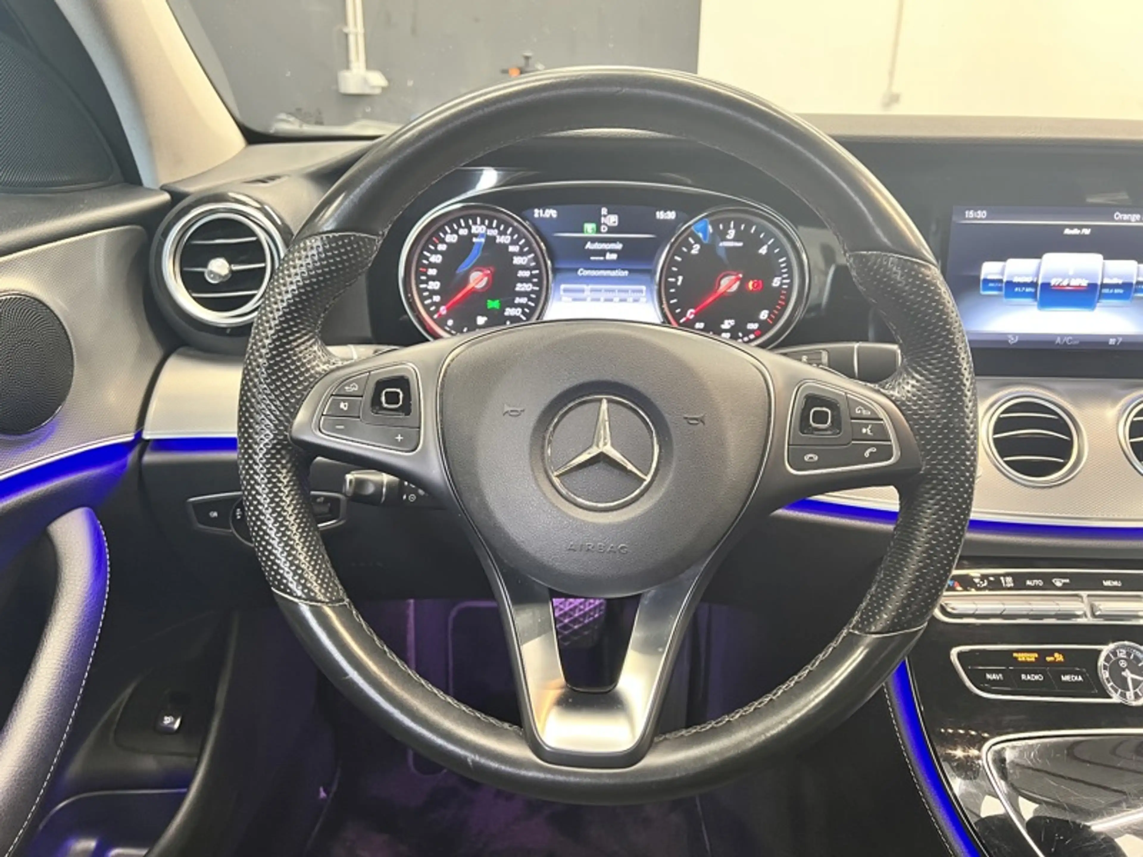 Mercedes-Benz E 200 d Berline Executive Attelage — photo 3