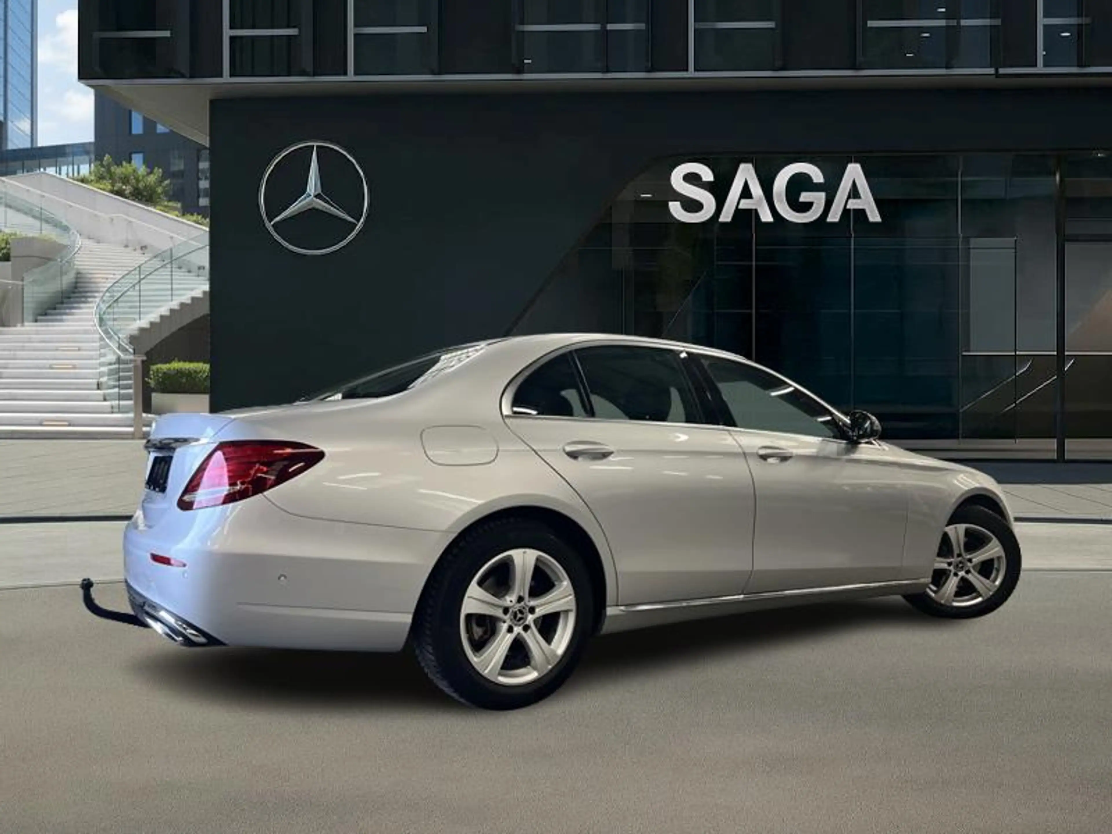 Mercedes-Benz E 200 d Berline Executive Attelage — photo 2