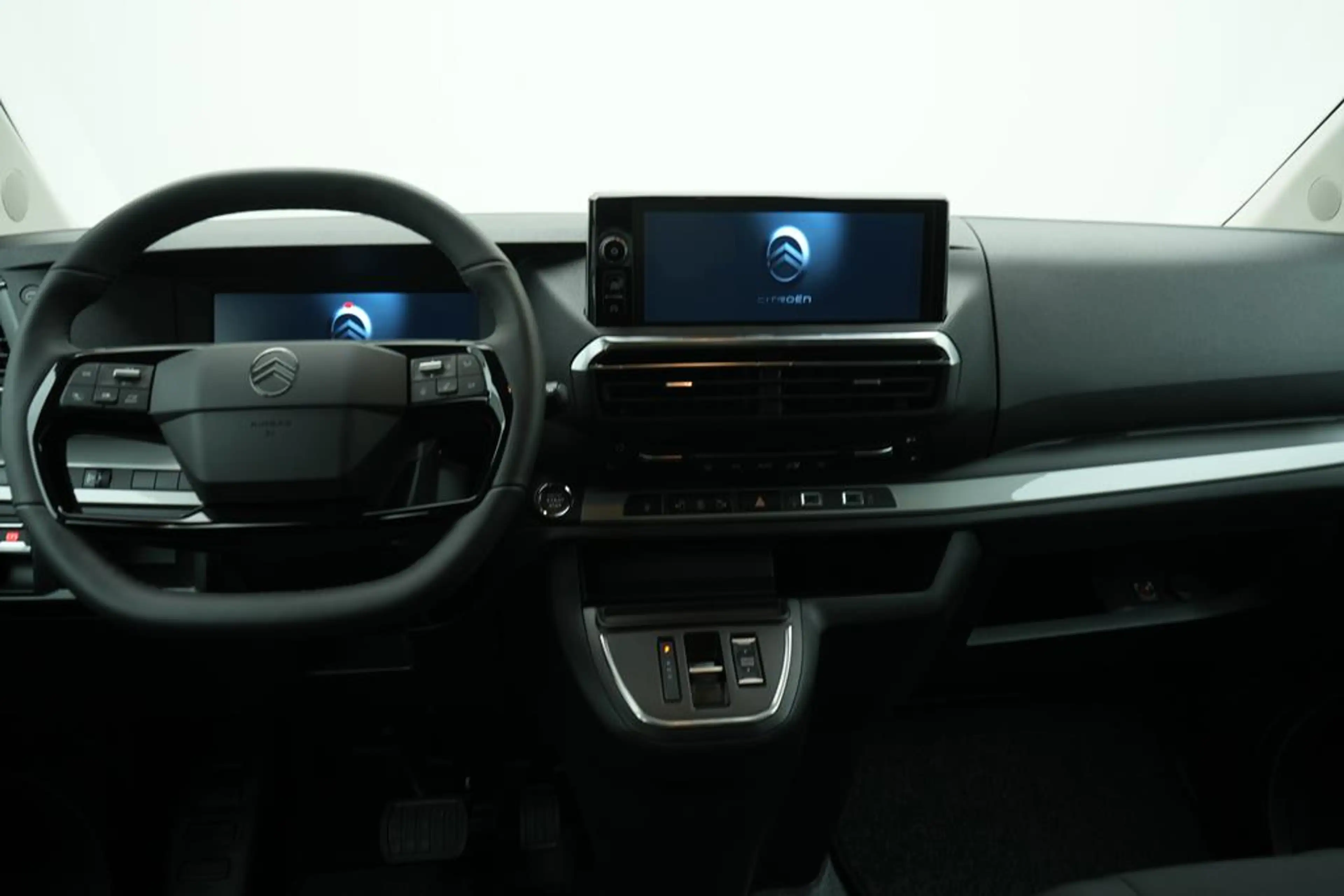Citroen Spacetourer ë-SpaceTourer Plus M 50kWh — photo 4