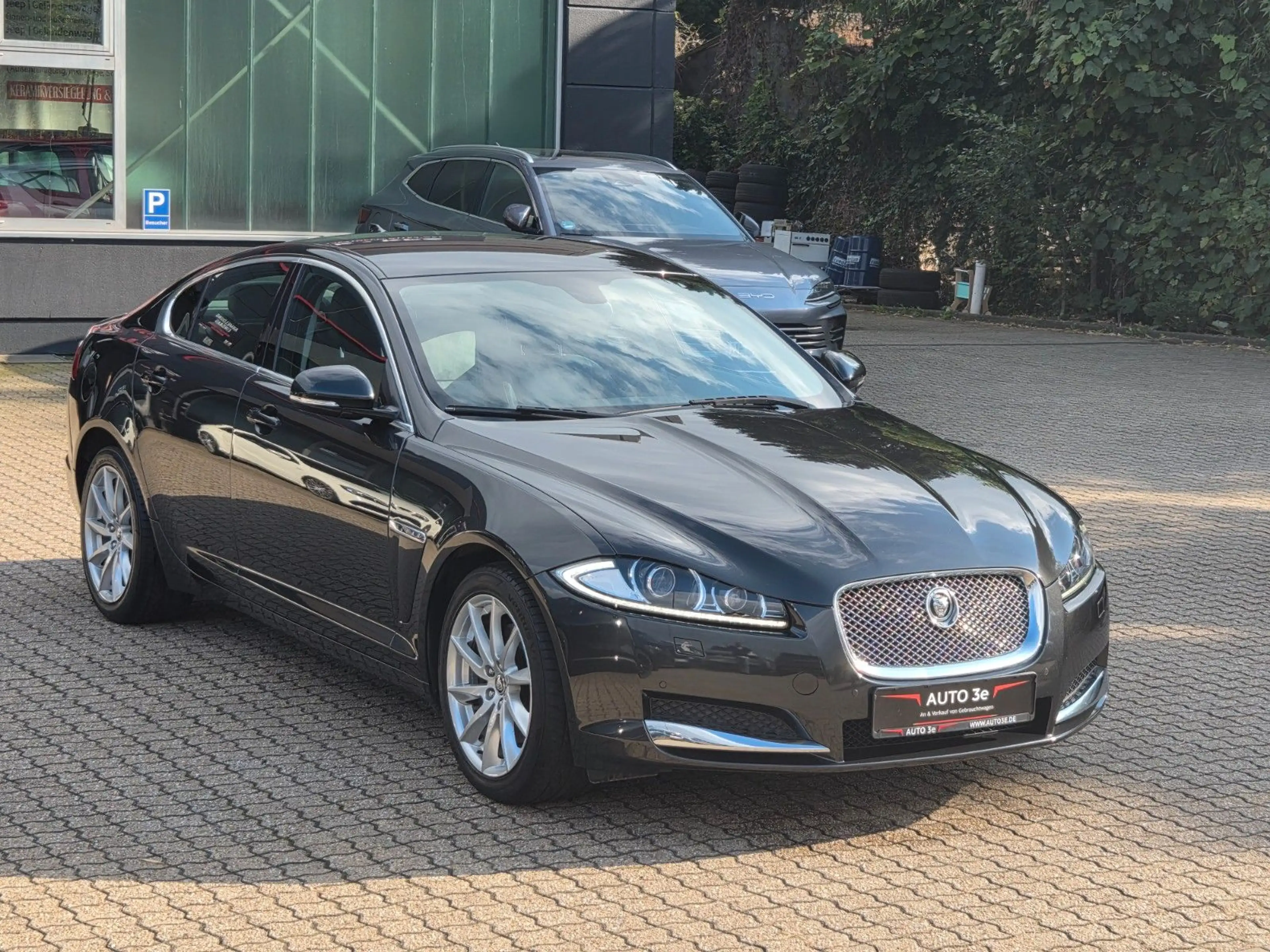 Jaguar XF 2.2 Diesel Leder Xenon PDC 18" — photo 4