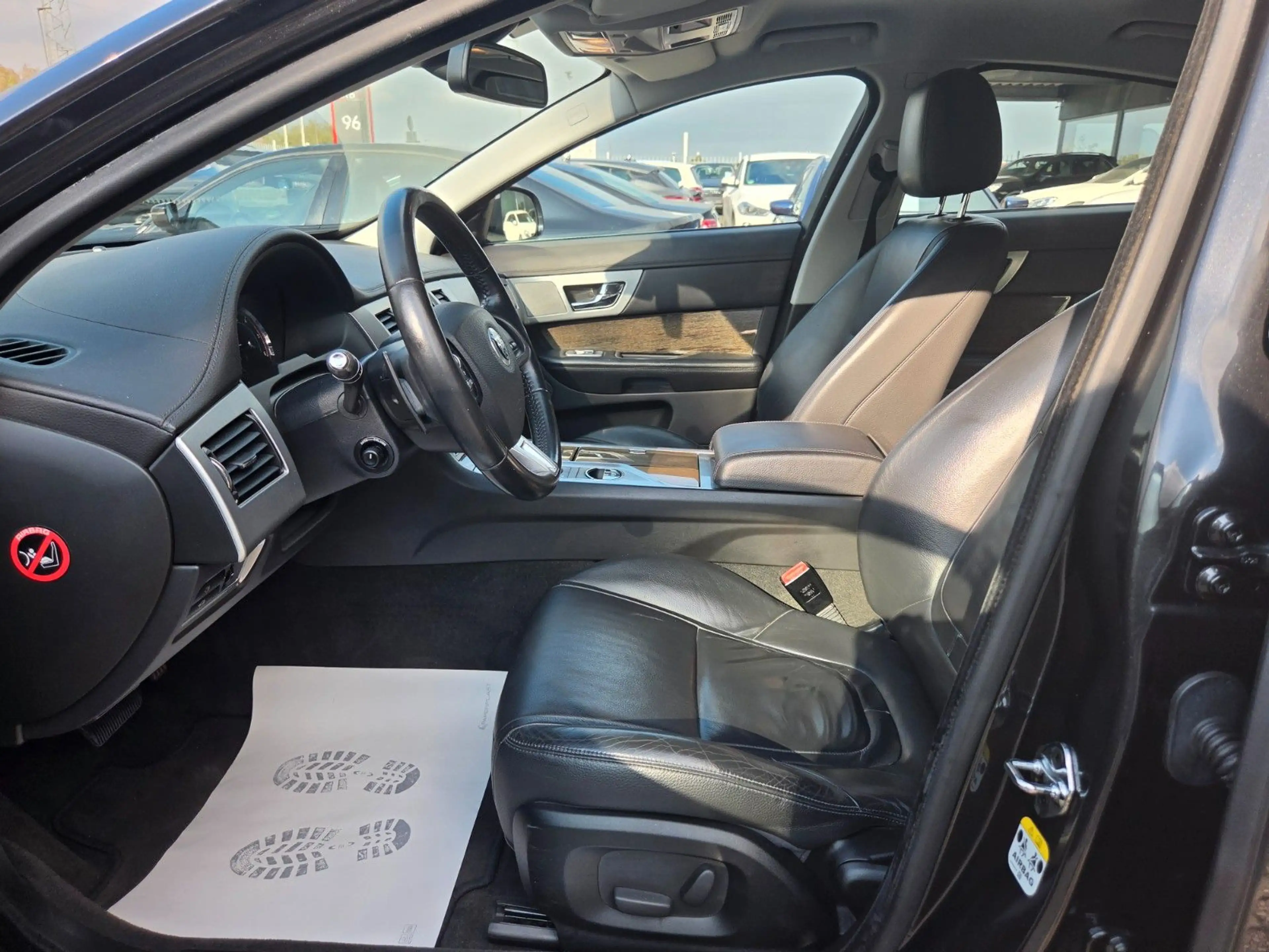 Jaguar XF 2.2 Diesel Leder Xenon PDC 18" — photo 14