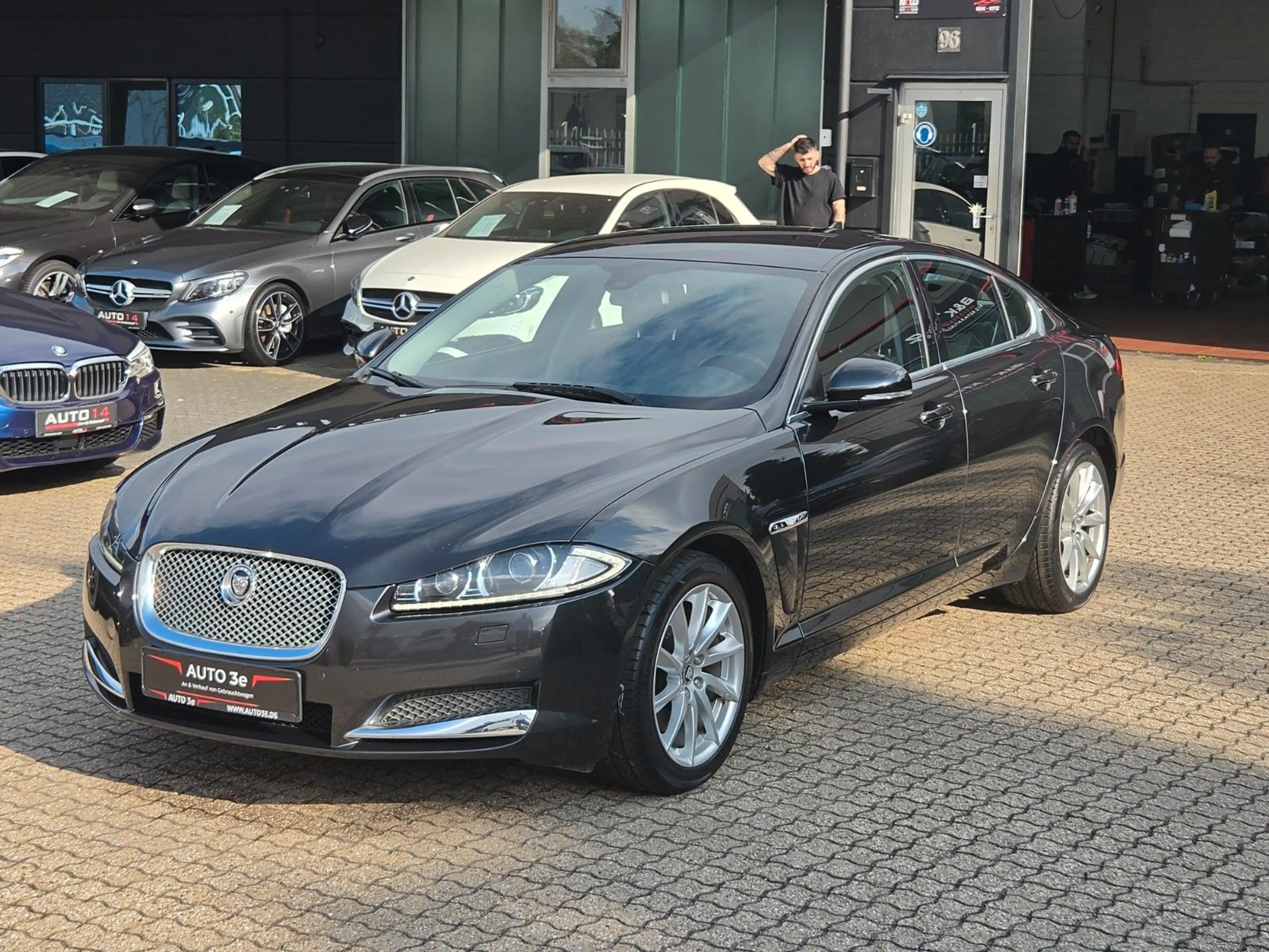 Jaguar XF 2.2 Diesel Leder Xenon PDC 18" — photo 5
