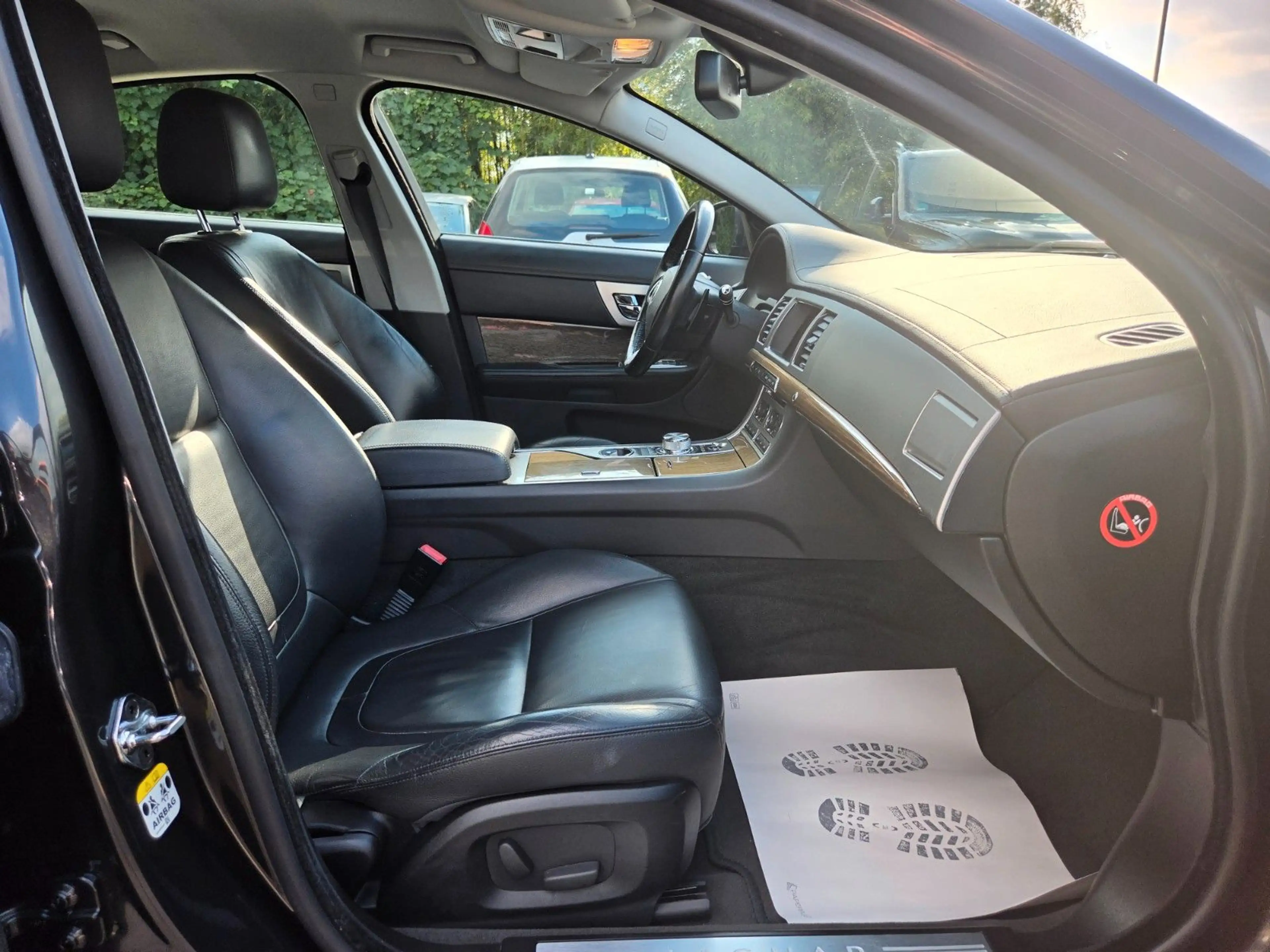 Jaguar XF 2.2 Diesel Leder Xenon PDC 18" — photo 15