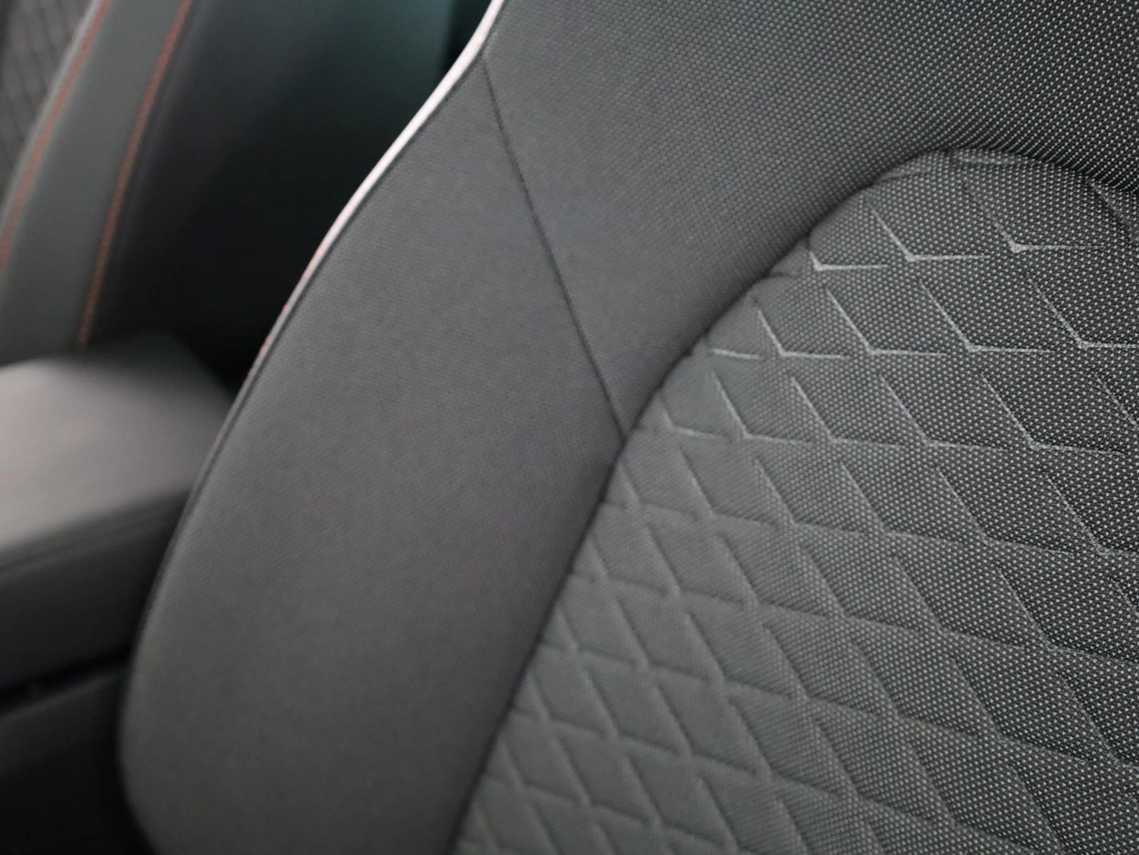SEAT Leon e-Hybrid Sportstourer 1.5 TSI Style Business Intense 204pk — photo 7