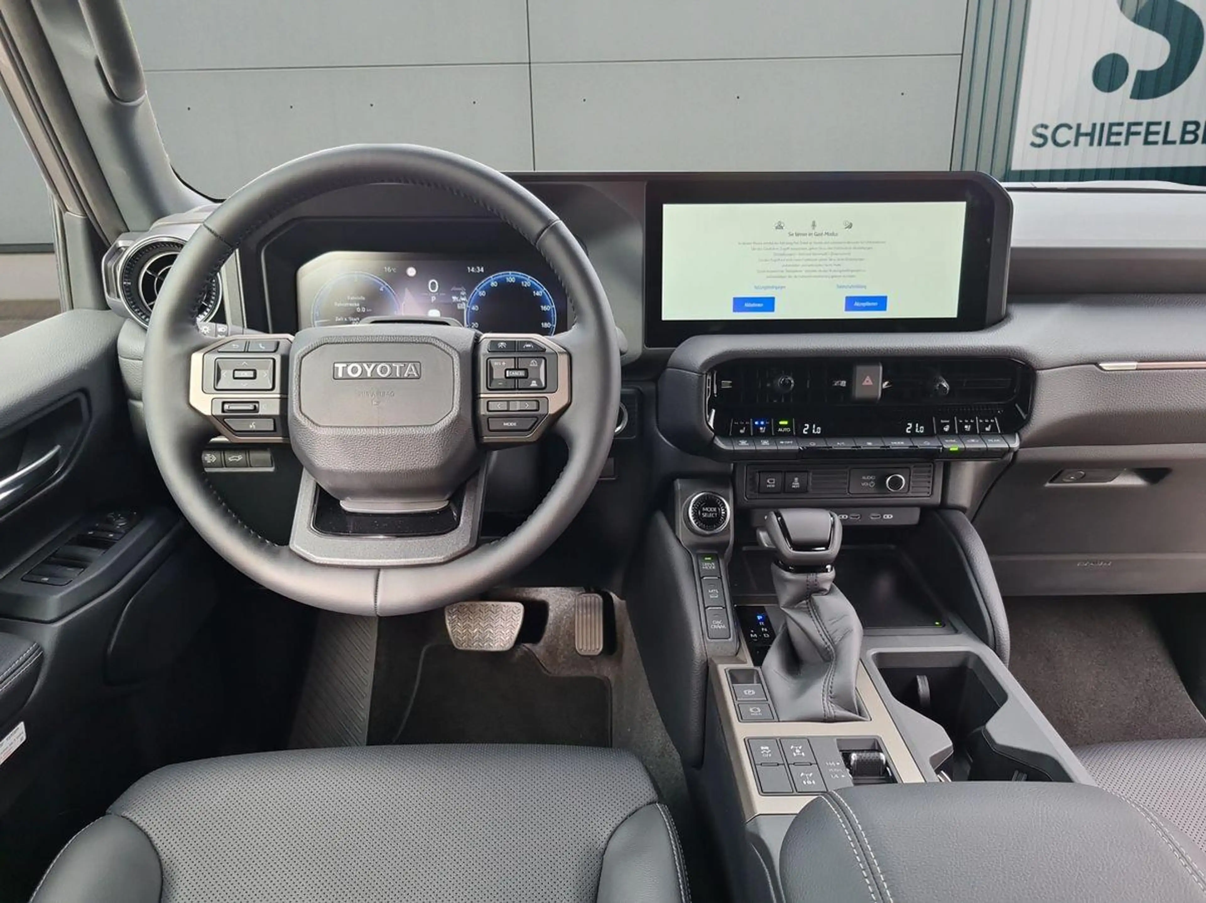 Toyota Land Cruiser 2.8D Mild Hybrid Executive-LED+NAVI — photo 14