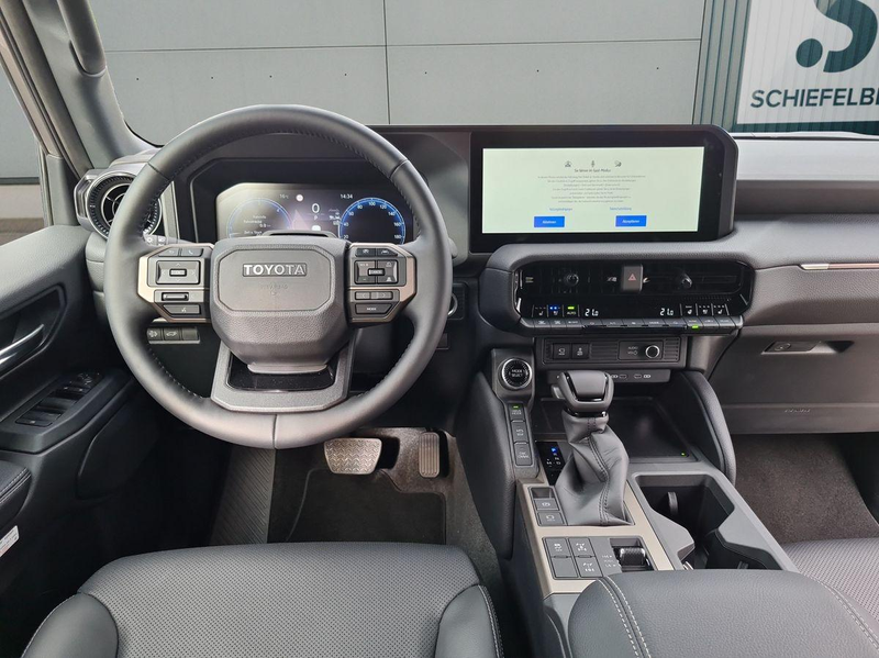 Toyota Land Cruiser 2.8D Mild Hybrid Executive-LED+NAVI — photo 14