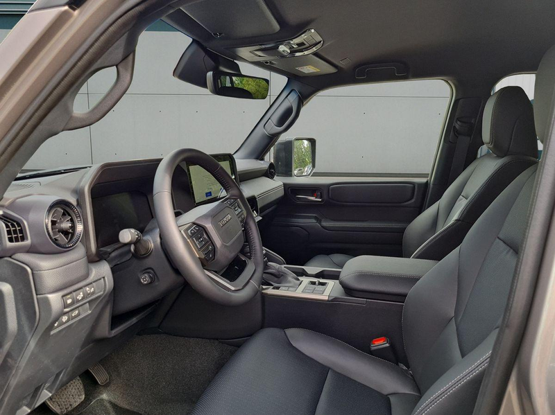 Toyota Land Cruiser 2.8D Mild Hybrid Executive-LED+NAVI — photo 10