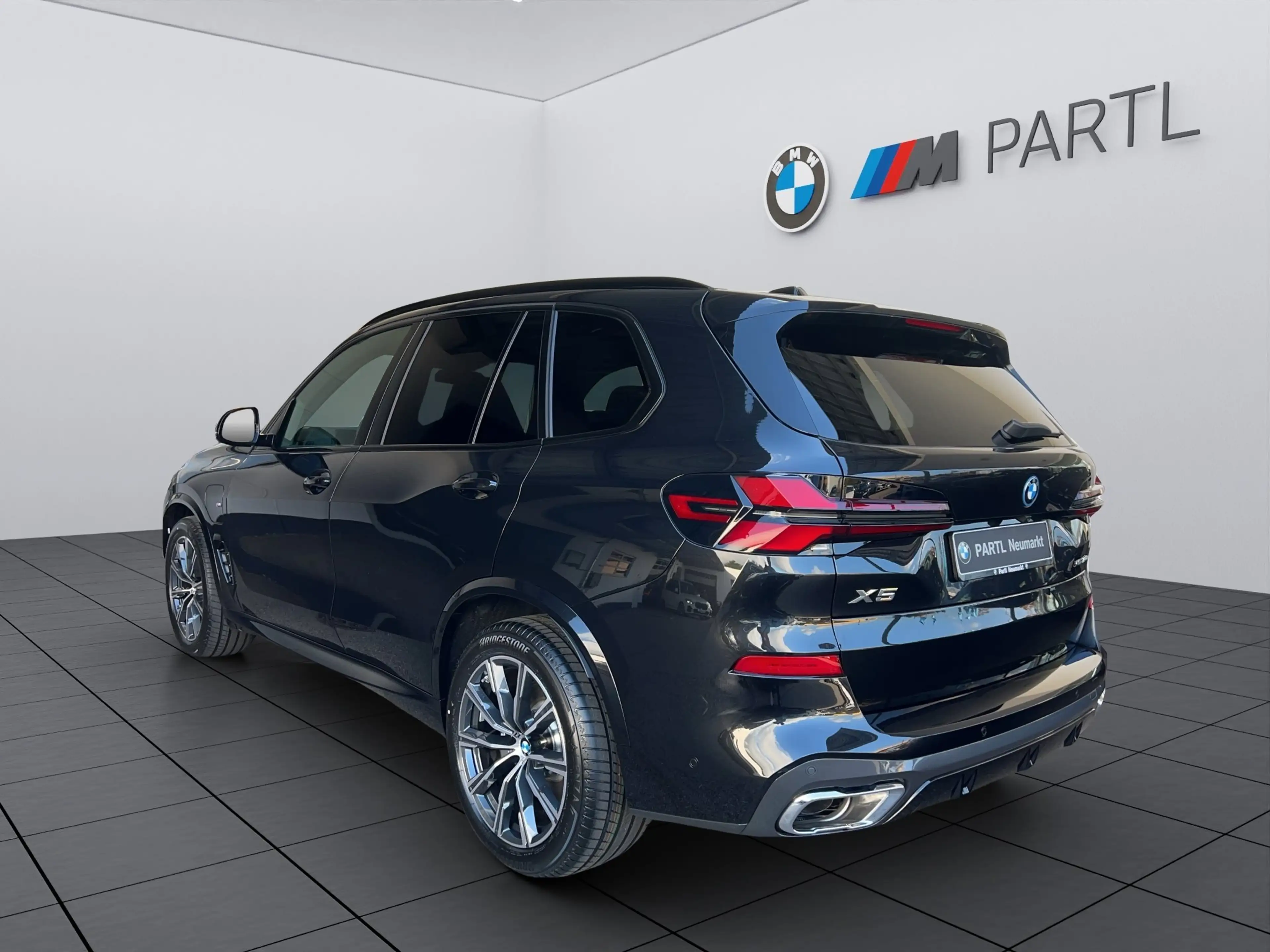 BMW X5 xDrive50e M-Sport ACC 360° AHK Pano LUFT — photo 3