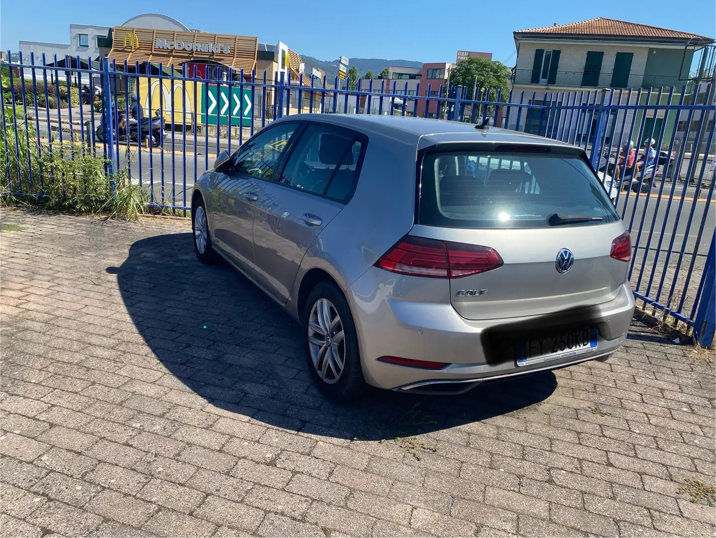 Volkswagen Golf Golf VII 2017 5p 5p 1.5 tgi Business 130cv Gris - 1