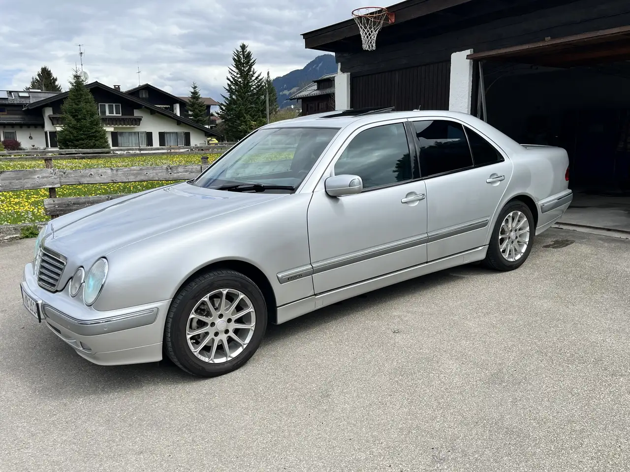 Mercedes-Benz E 240 Elegance, foto 6