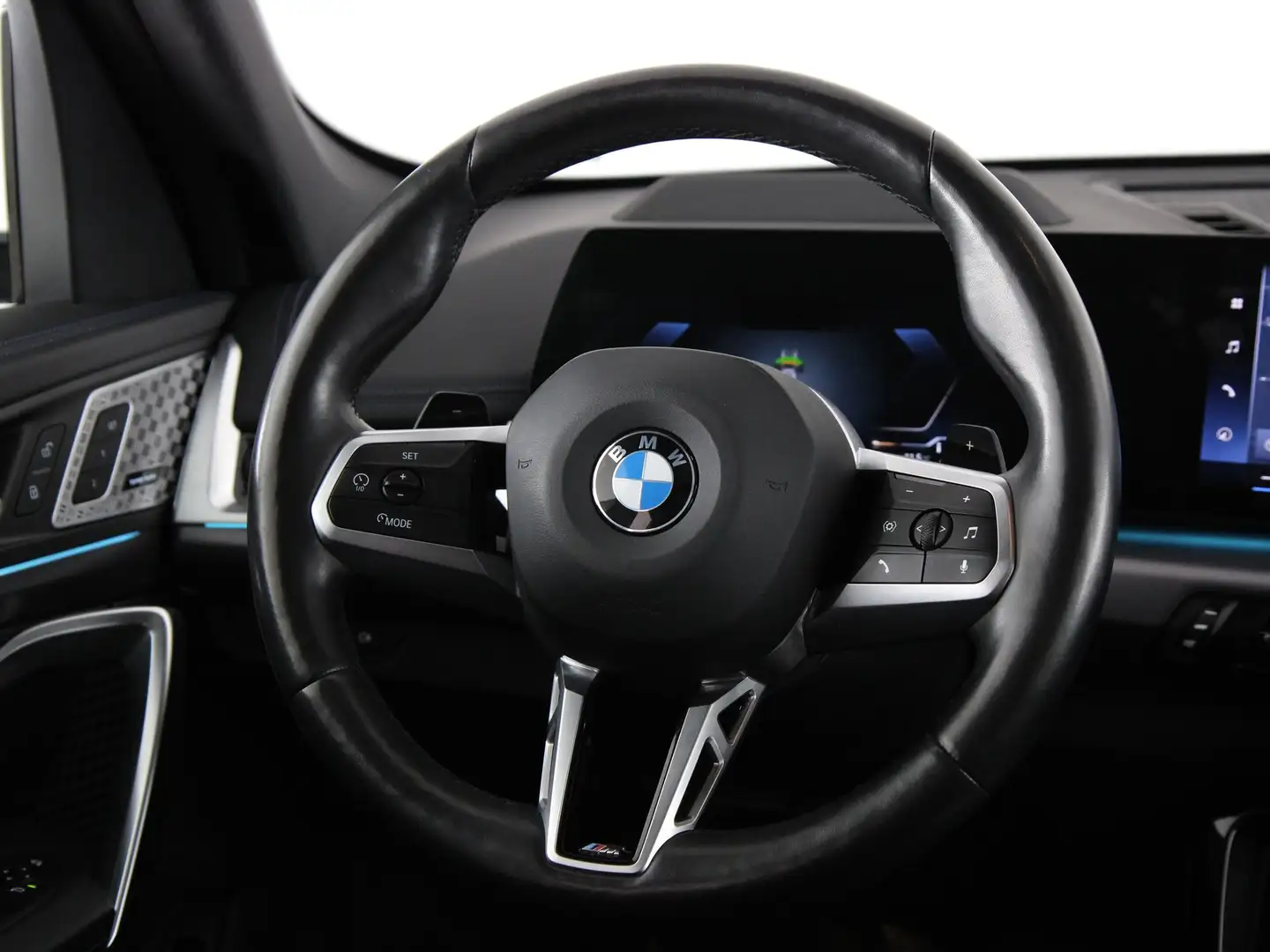 BMW X1 xDrive23i Grijs - 2