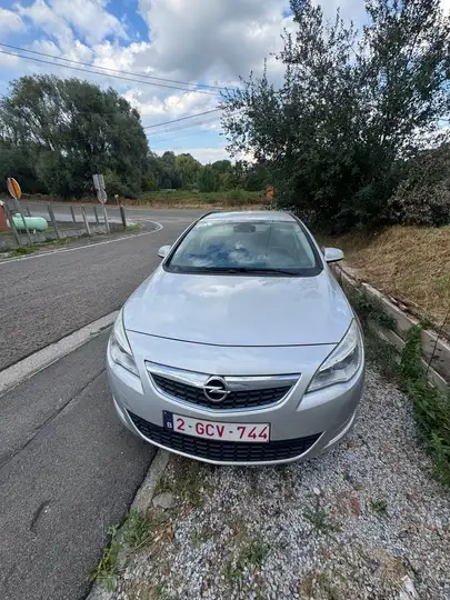 Opel Astra Sports Tourer 1.3 CDTI 95 ch FAP Start/Stop EcoFLE