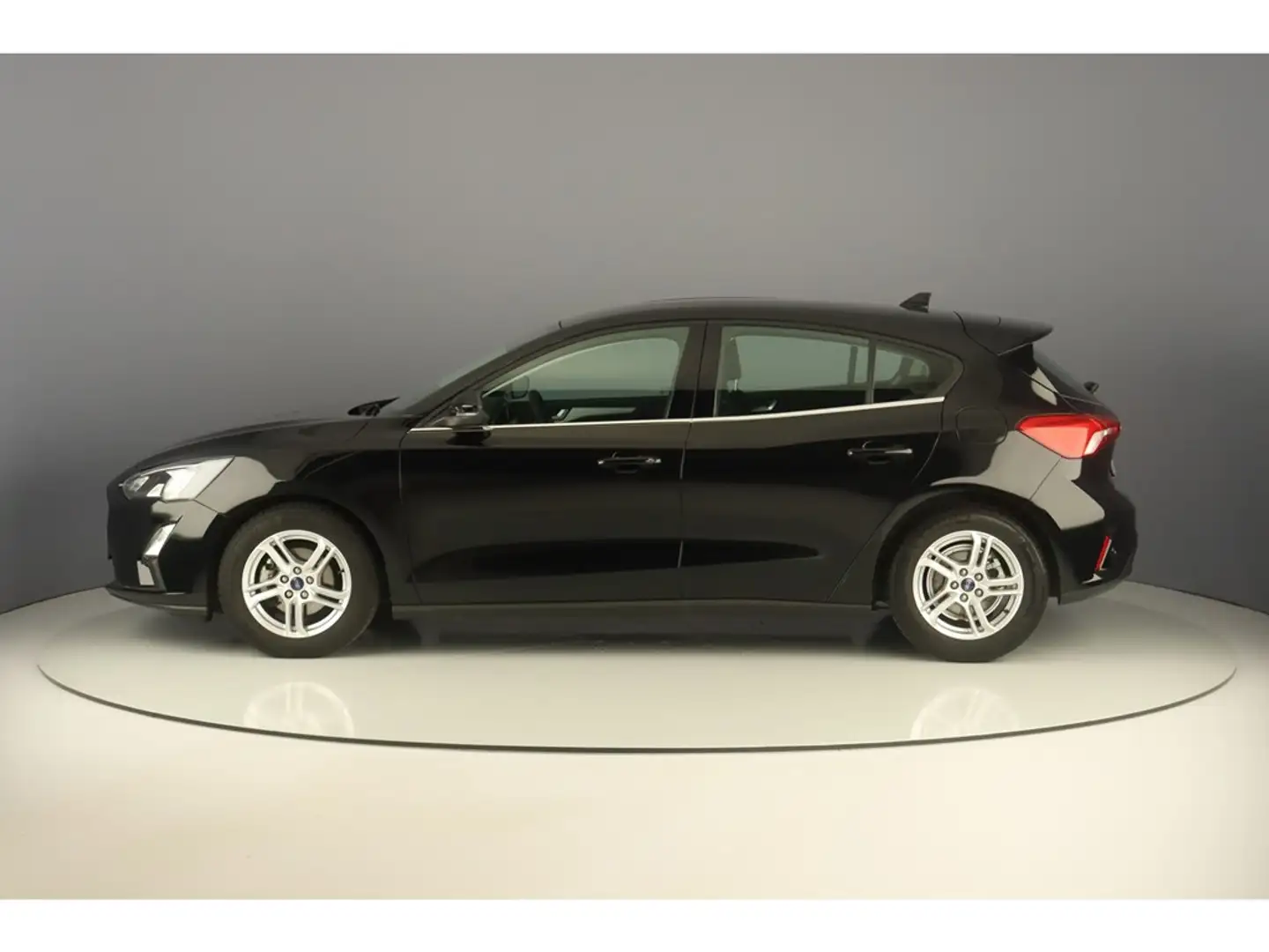 Ford Focus 1.0i 125pk Pack Winter Чорний - 2