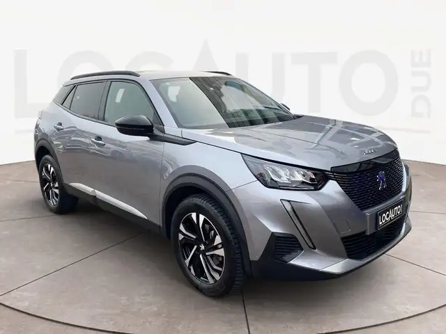 Peugeot 2008 view 3