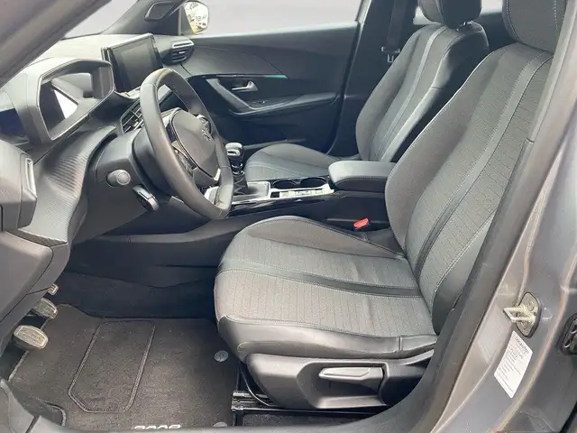 Peugeot 2008 view 7
