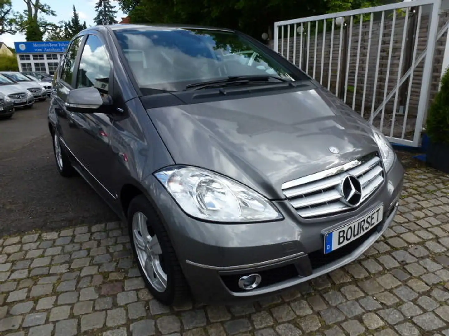 Mercedes-Benz A 160 AVANTGARDE erst.47000 KM-Klimaanlage-Alu Grau - 2