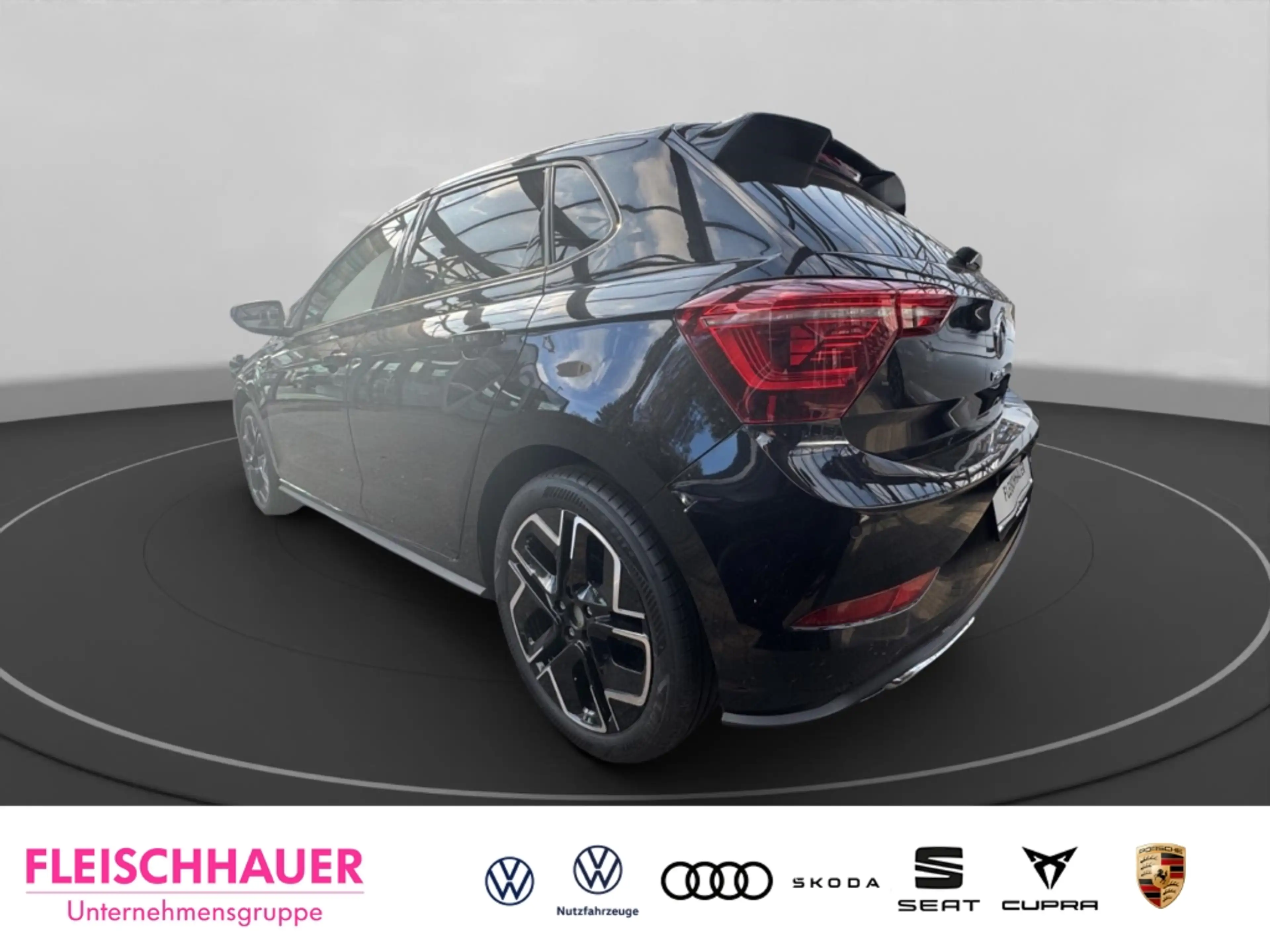 Volkswagen Polo VI R-Line 1,0 l TSI 95 PS 5-Gang IQ.Drive Rear Vie — photo 4