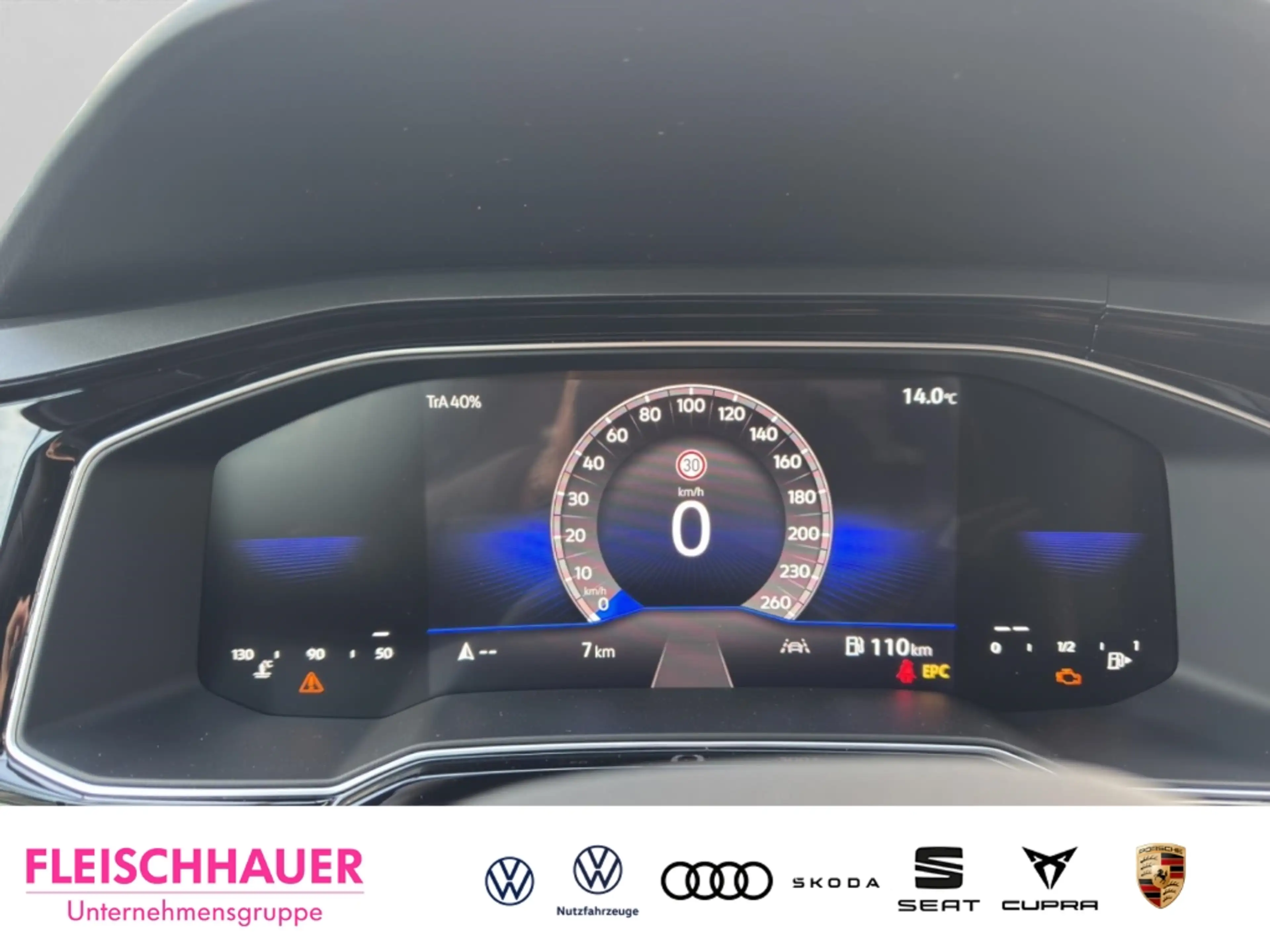 Volkswagen Polo VI R-Line 1,0 l TSI 95 PS 5-Gang IQ.Drive Rear Vie — photo 9