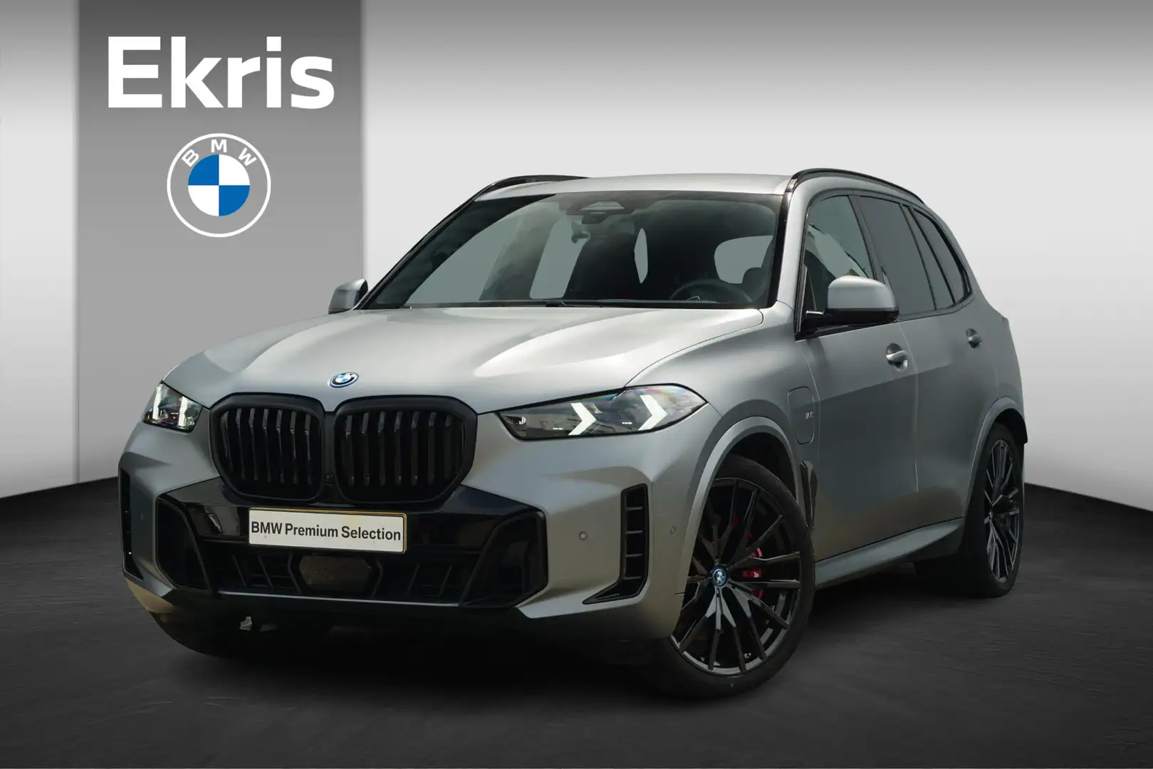BMW X5 xDrive50e M Sport Pro | Luchtvering / Trekhaak / M Grijs - 1