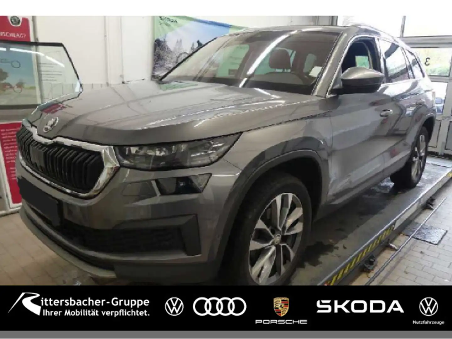 Skoda Kodiaq Tour 2.0 TDI DSG 4x4 Navi AHK Kamera Grau - 1