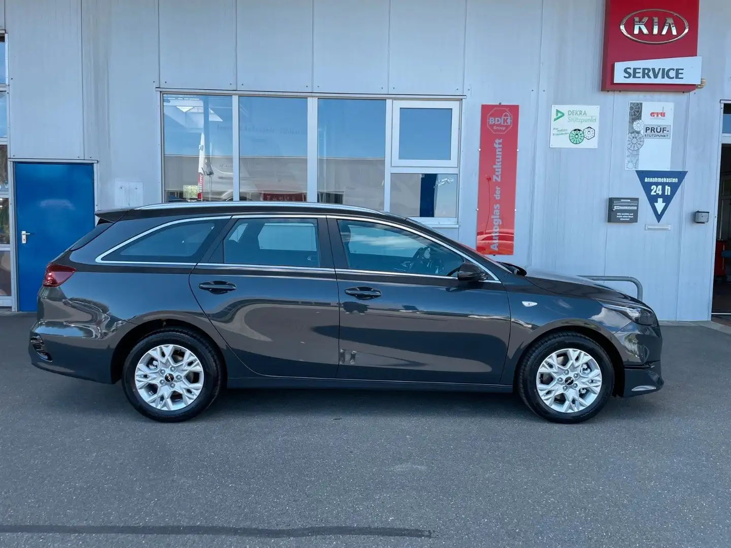 Kia Ceed SW / cee'd SW Sportswagon 1,0 T-GDI 120PS Vision Komfort Klimaa Gris - 2