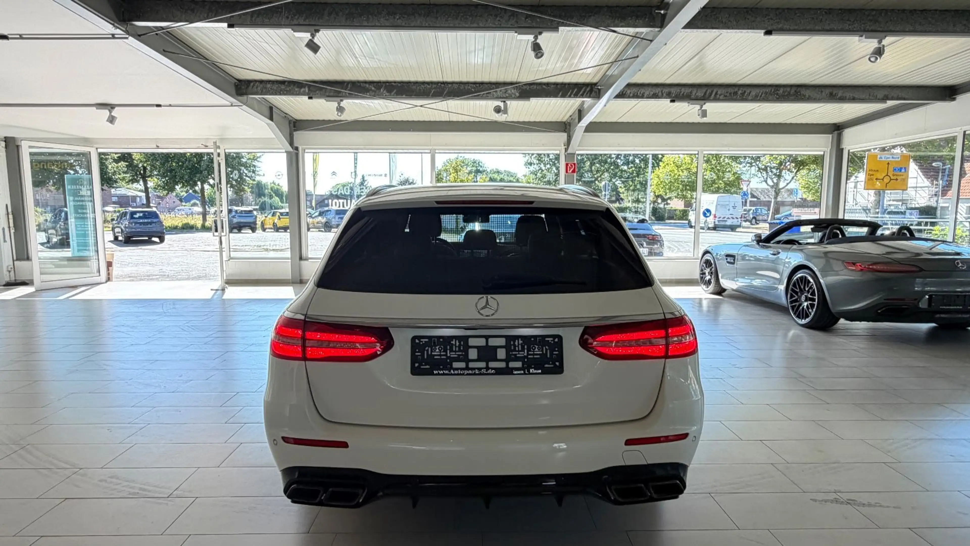 Mercedes-Benz E 63 AMG T 4Matic | WIDESCREEN | PANO | 360° — photo 7
