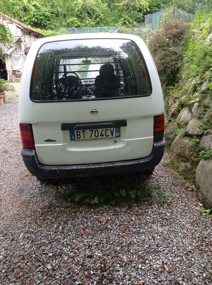 Nissan Vanette 2.0d, foto 2