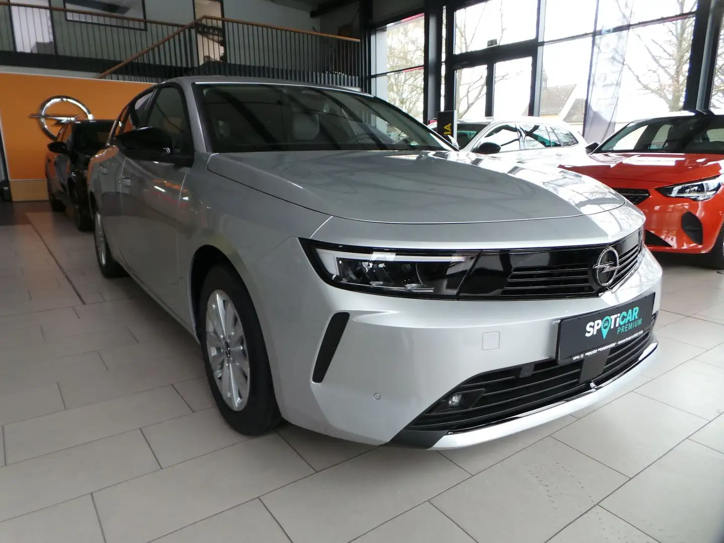 Opel Astra L ST Enjoy 1.2,Sitz-/Lenkradheizung,AGR Argento - 1